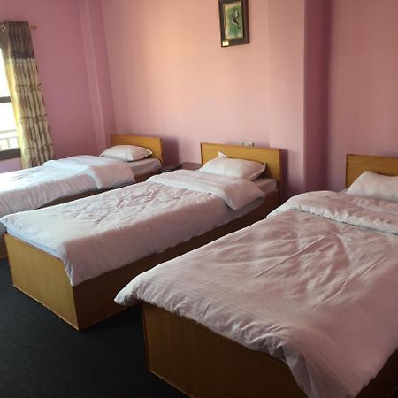 Obey Guest House Pokhara Exterior photo