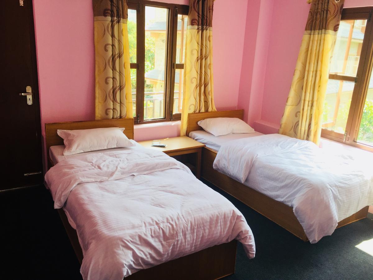 Obey Guest House Pokhara Exterior photo