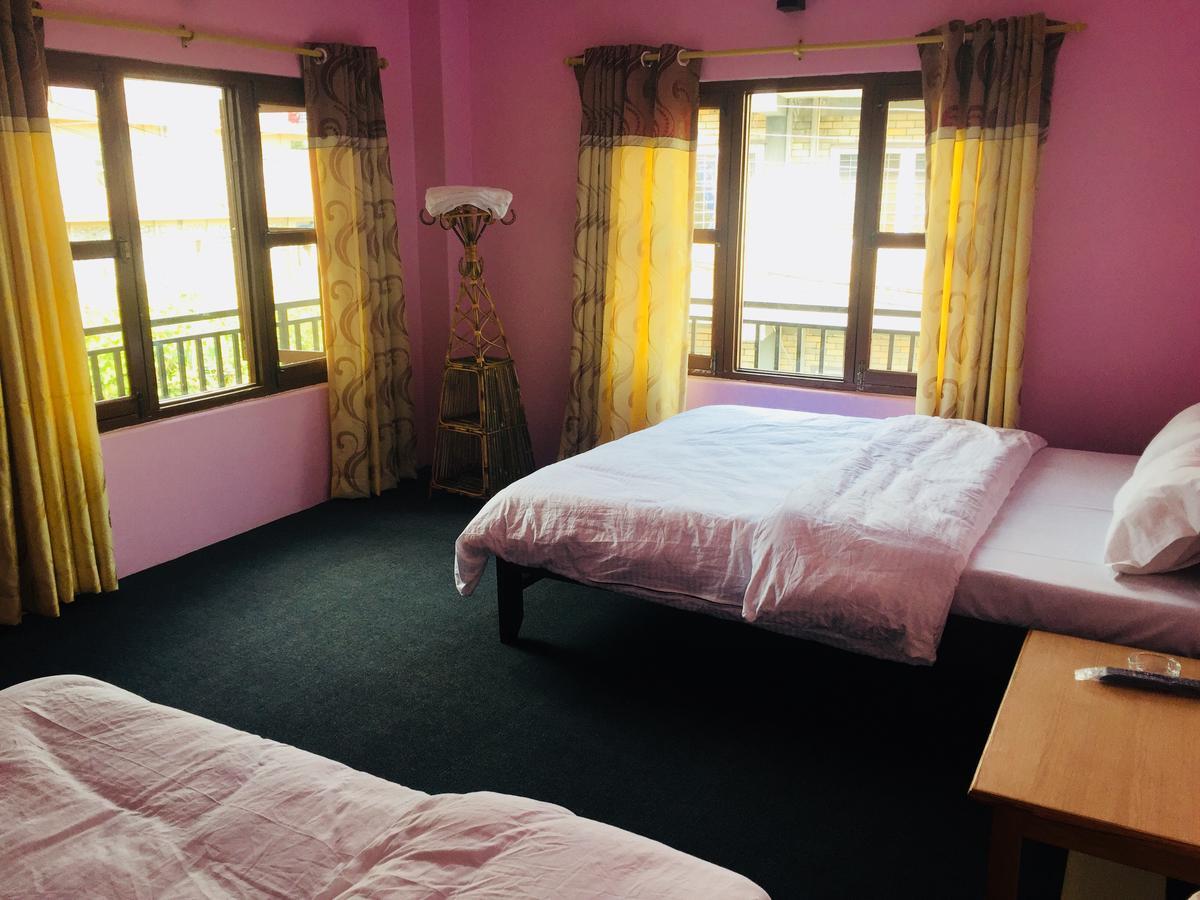 Obey Guest House Pokhara Exterior photo