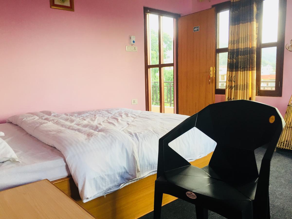 Obey Guest House Pokhara Exterior photo