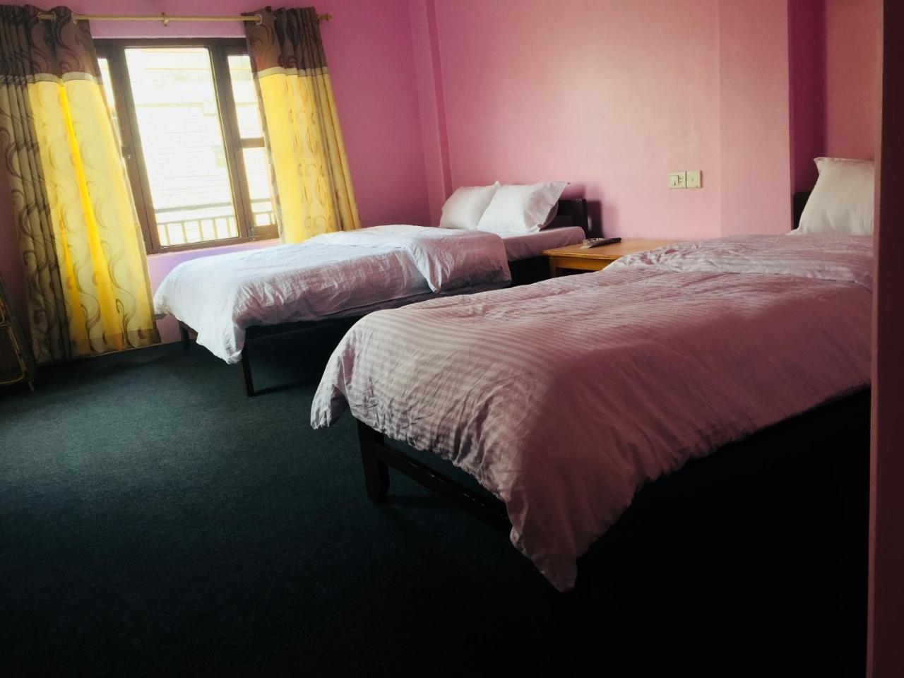 Obey Guest House Pokhara Exterior photo