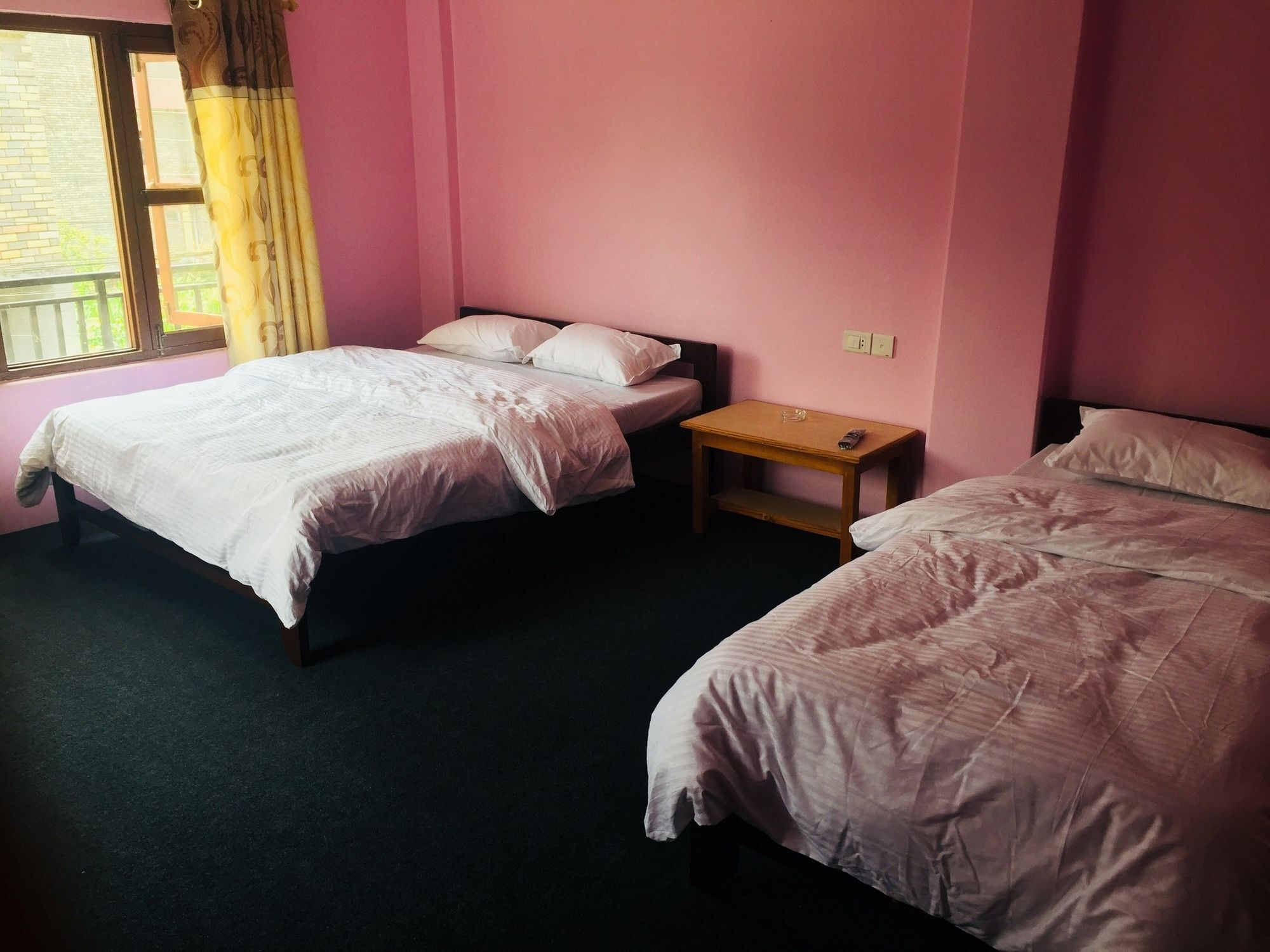 Obey Guest House Pokhara Exterior photo